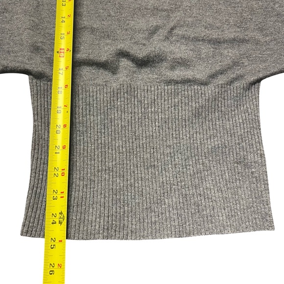 Vintage Burberry Womens Cashmere Blend Sweater Size S Turtleneck Dolman Sleeve - Picture 5 of 9